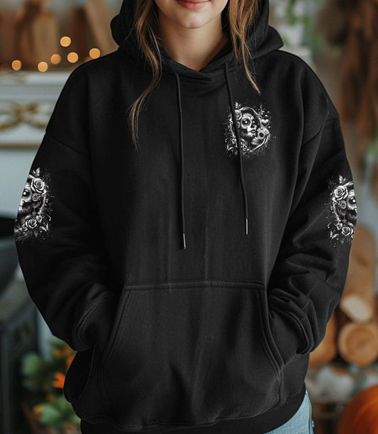 JUST A WOMAN WHO LOVES SKULL AND HAS TATTOOS ALL OVER PRINT - YHDU2802253