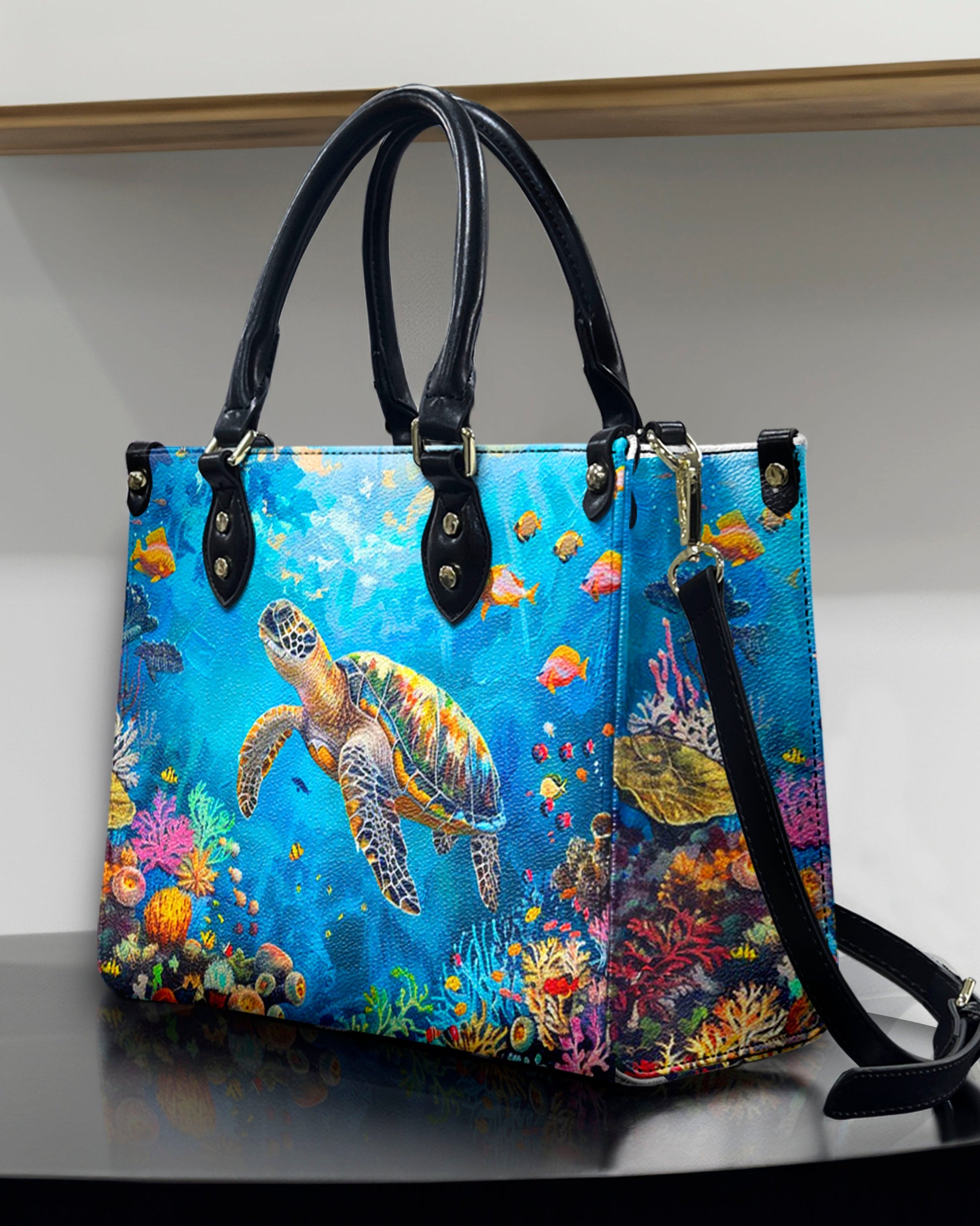 Bigcrowns OCEAN TURTLE LEATHER HANDBAG N2307244