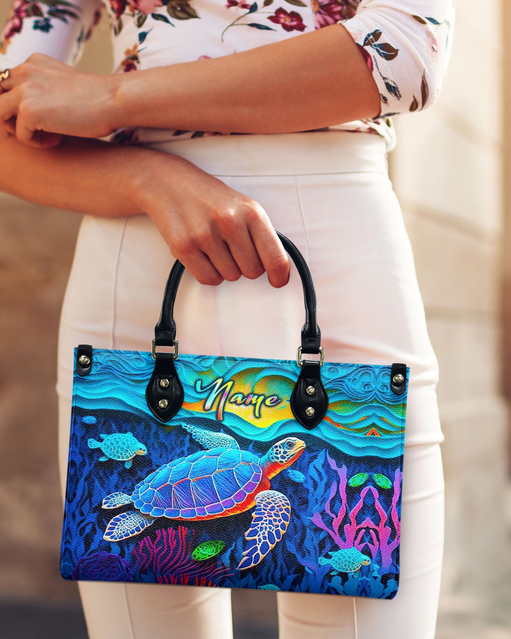 Bigcrowns BLUE TURTLE BEACH LEATHER HANDBAG T0303253