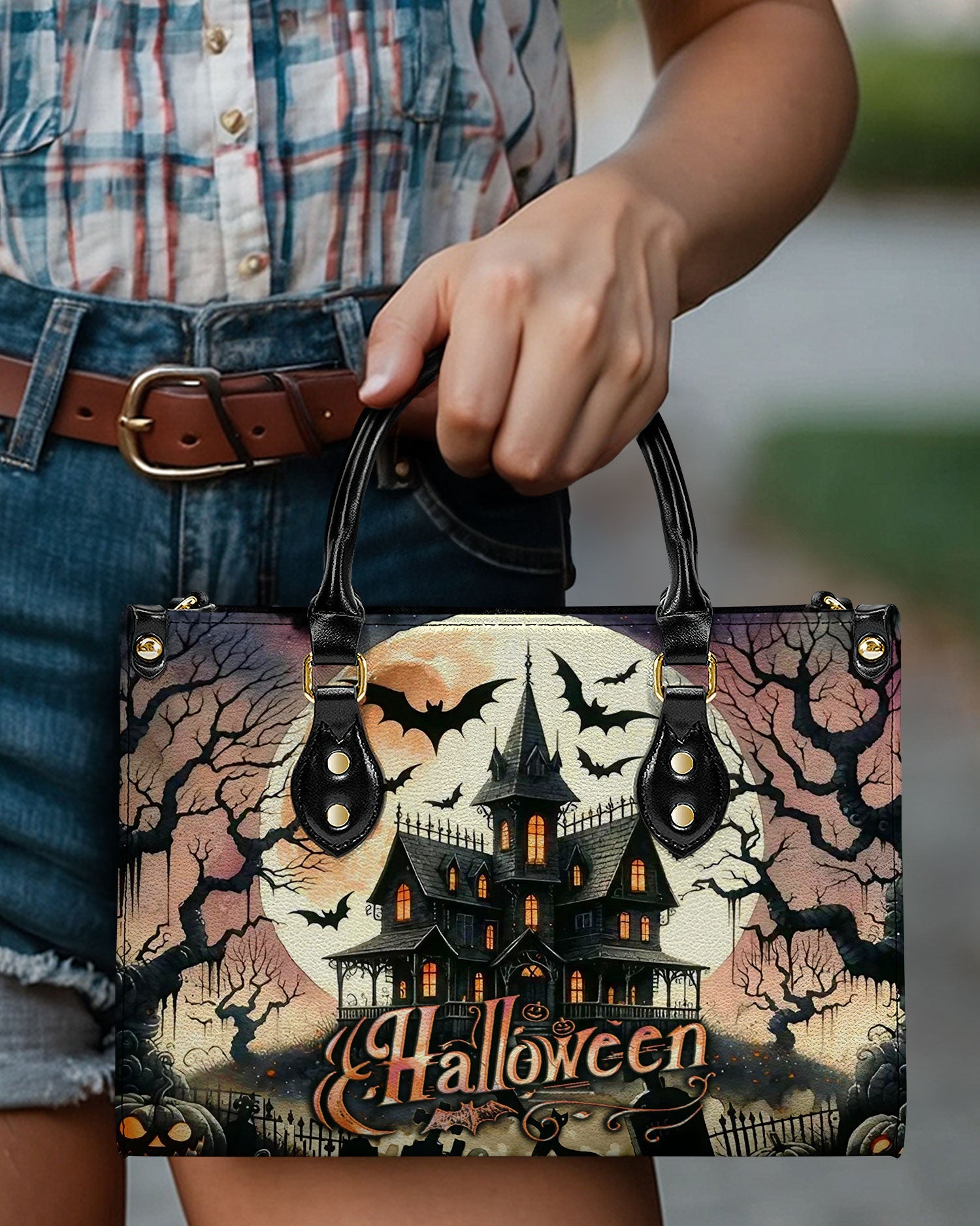 Bigcrowns HALLOWEEN CASTLE LEATHER HANDBAG T1309242