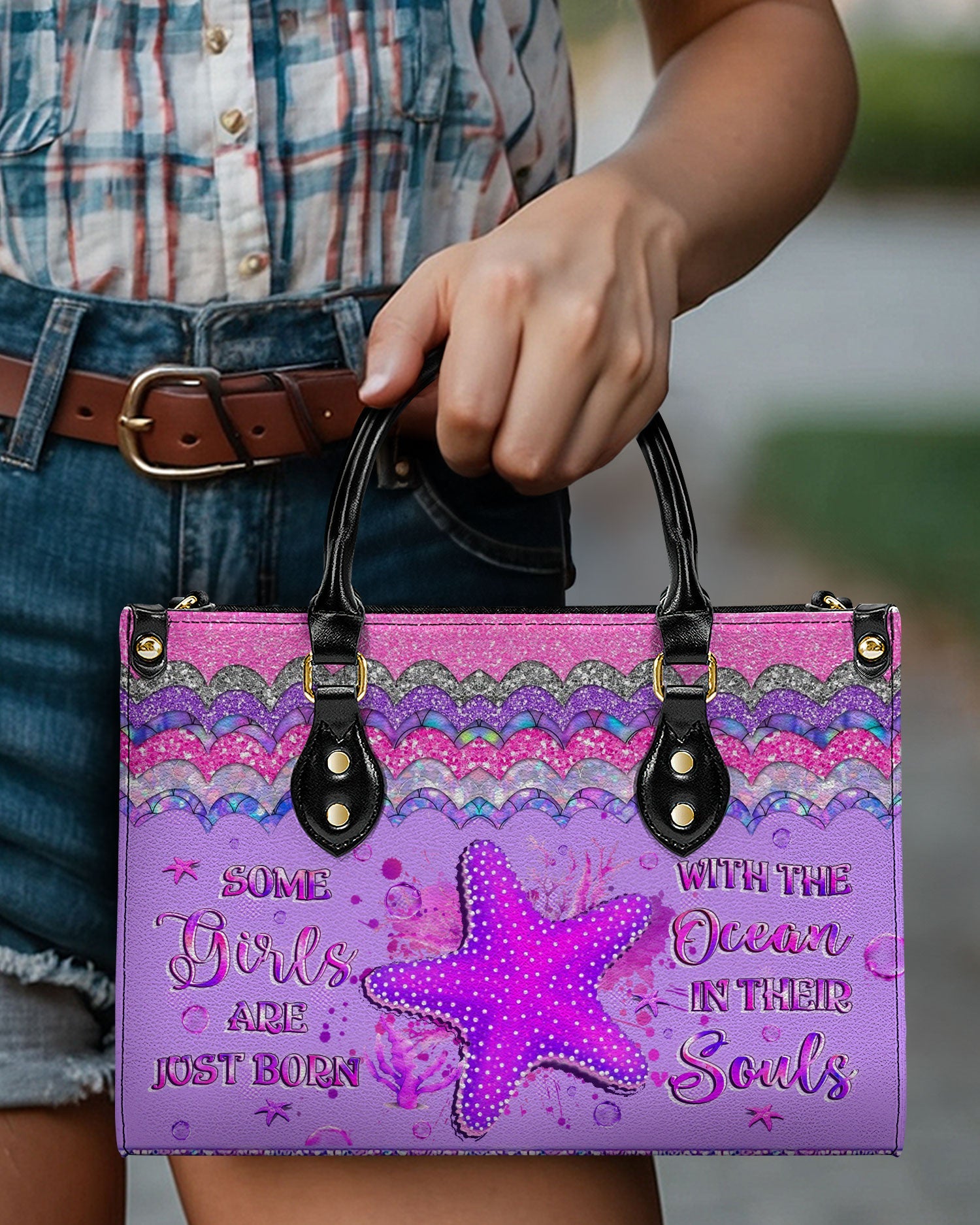 Bigcrowns SOME GIRLS ARE JUST BORN STARFISH LEATHER HANDBAG T2106244