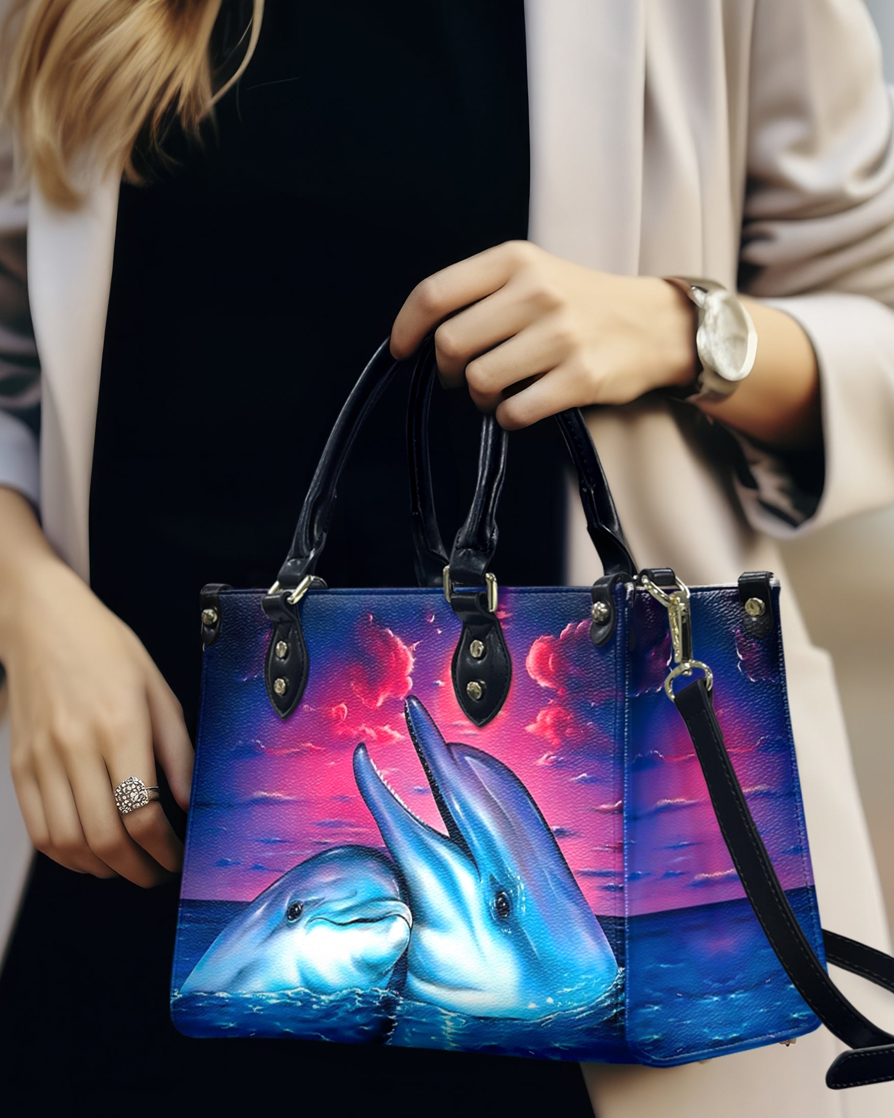 Bigcrowns DOLPHIN LOVE BEACH LEATHER HANDBAG G0609241