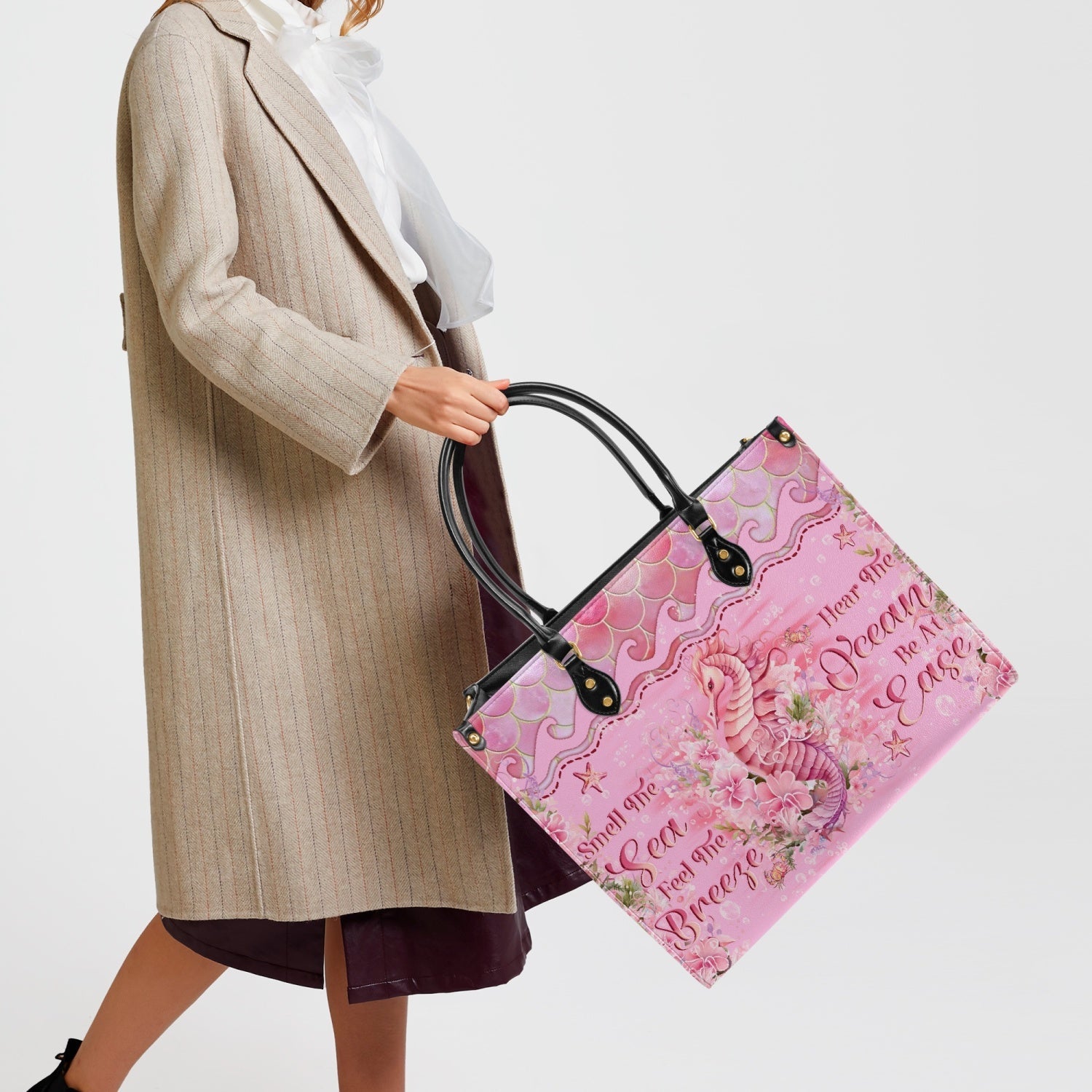 Bigcrowns SMELL THE SEA FEEL THE BREEZE SEAHORSE LEATHER HANDBAG N2703242