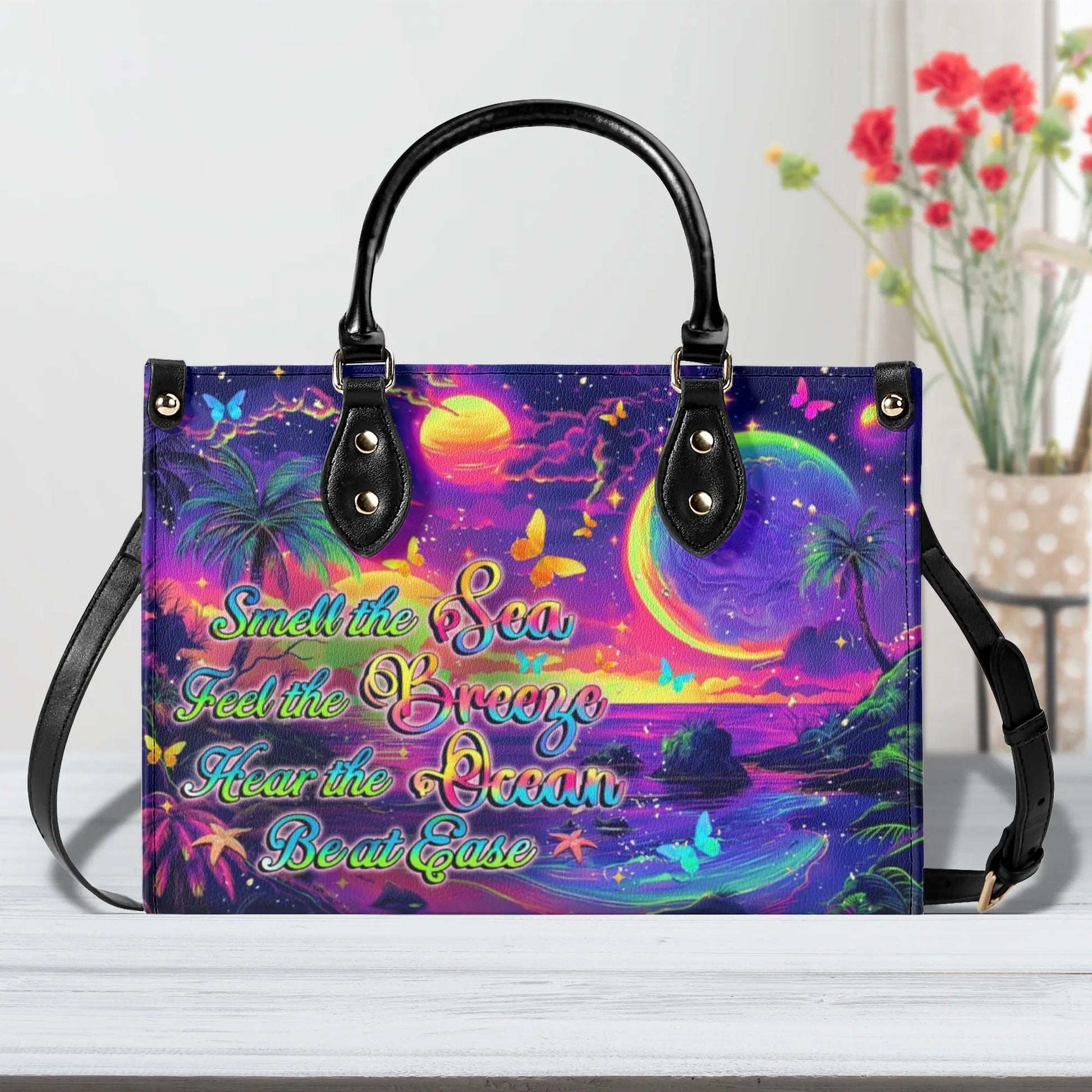 Bigcrowns SMELL THE SEA FEEL THE BREEZE LEATHER HANDBAG T3008244