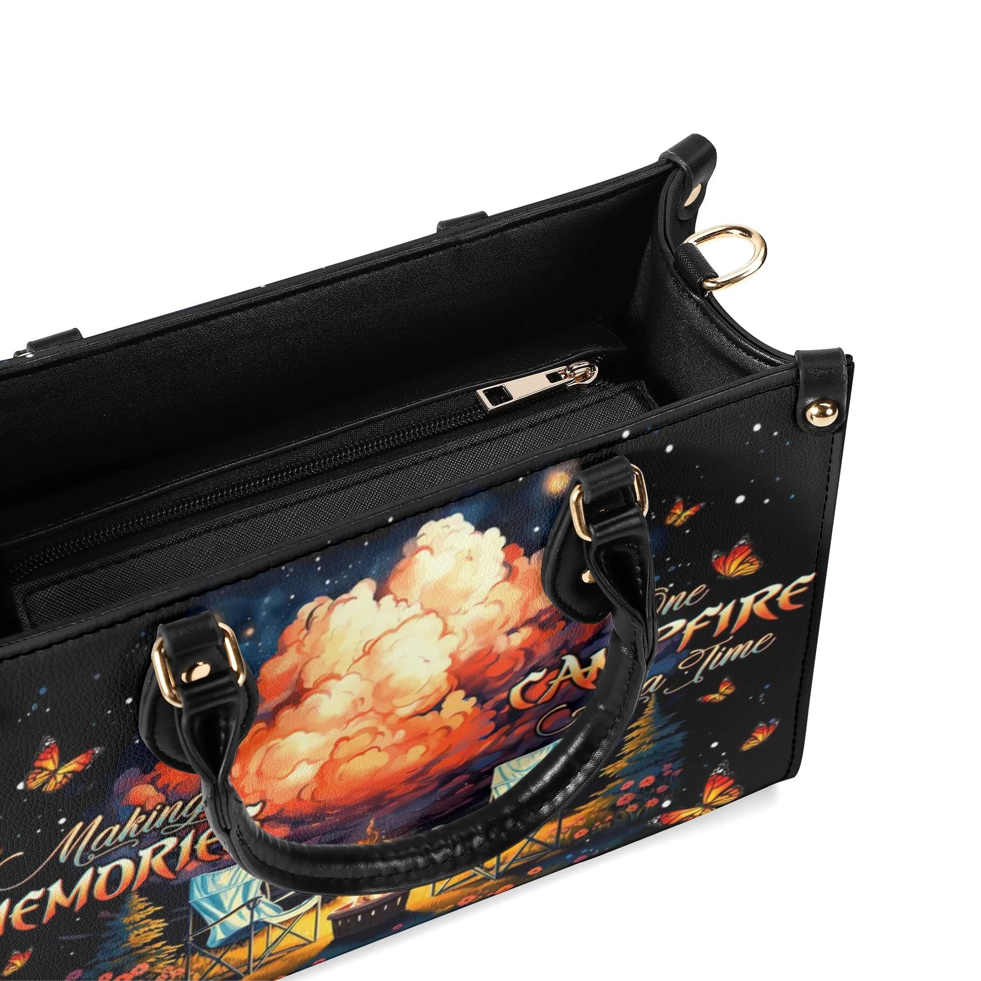 Bigcrowns MAKING MEMORIES ONE CAMPFIRE AT A TIME LEATHER HANDBAG W0706243